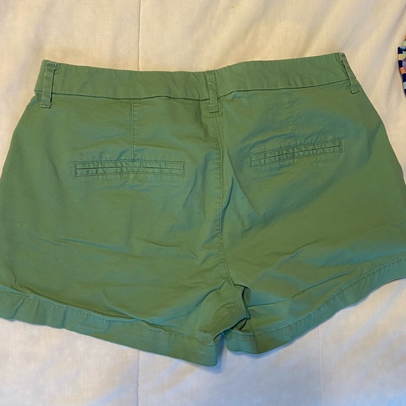 Old Navy Shorts - Picture 2 of 2